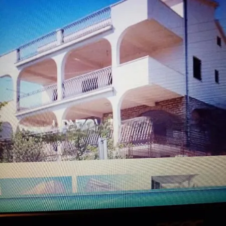 Apartment Maja *